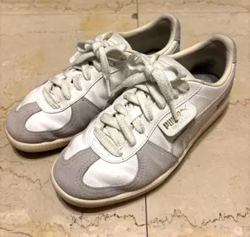 PUMA PALERMO 화이트 스니커즈 24cm