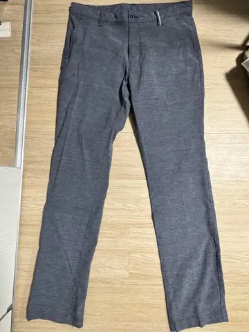 FIDRA 슬림핏 그레이 팬츠