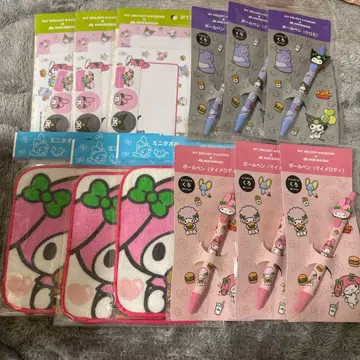 모스버거 쿠로미, 마이멜로디, 볼펜, 미니 타월 세트, 편지 각 3개