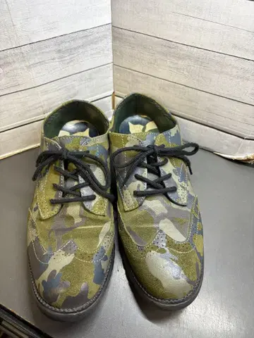 ZEROGRAND 카모 패턴 신발