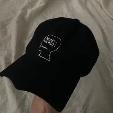 BRAIN DEAD 블랙 울 캡 BAT 패드 바이저