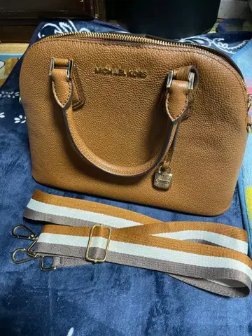 마이클코어스 숄더백