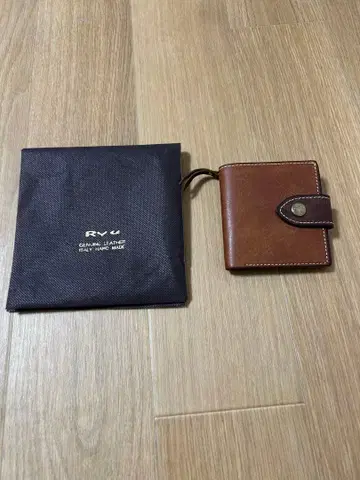 RYU 가죽 접이식 지갑 브라운