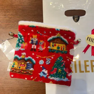 크리스마스 패턴 레드 파우치