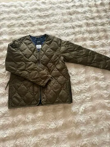 TAION 퀼팅 자켓 V넥 S