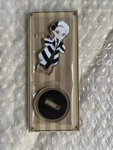 트위스테 미니 아크릴 스탠드 크루웰