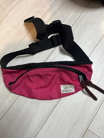 복각판 구 로고 GREGORY 바디백 핑크/블랙