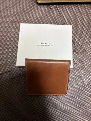 SLOW&CO 코도반 지갑