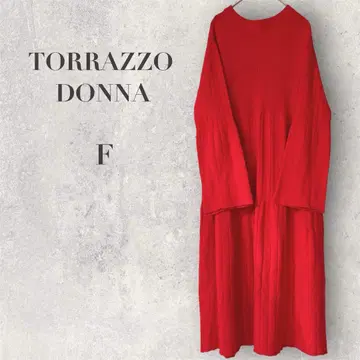 [트라쪼돈나] 니트 원피스 F 롱 기장 플레어 슬리브 화려함