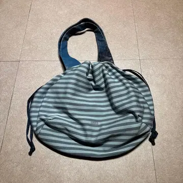 캠퍼 토트백 보더 스카이블루 네이비