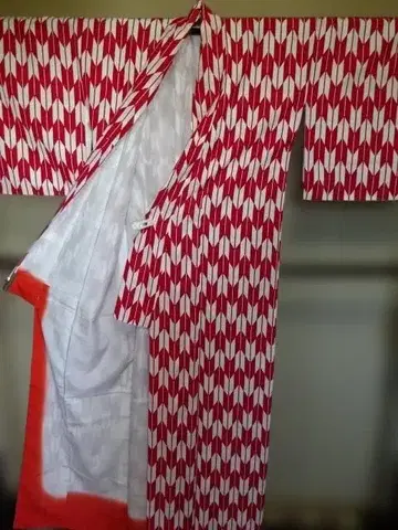 화살무늬 기모노 단품 빨간색 졸업식