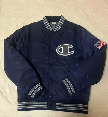 [새상품급] Champion 네이비 자켓