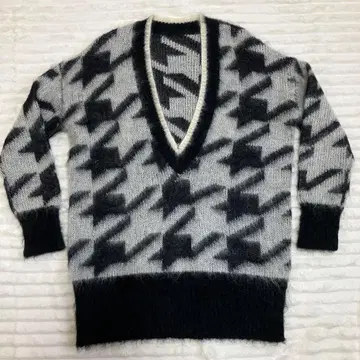 GRACE CONTINENTAL 하운드투스 체크 V넥 스웨터 사이즈 36