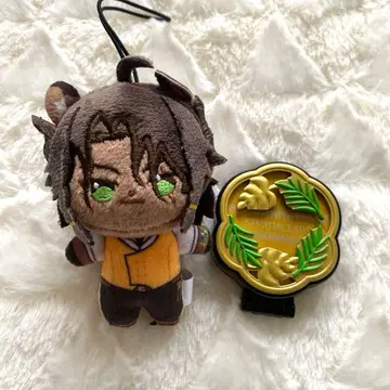 호와누이 트위스테 레오나 킹스칼라