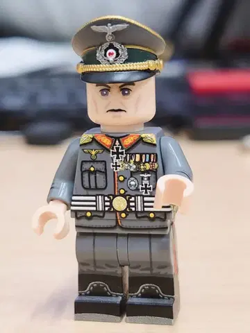 초레어 [ 새상품 ] 국방군 원수 엘빈 폰 비츠레벤 LEGO 레고 호환