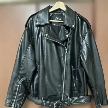 ZARA 블랙 라이더 자켓