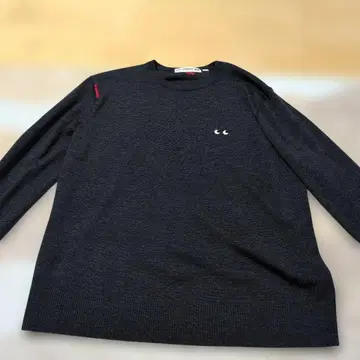 새상품급 ANYA HINDMARCH XL 긴팔 티셔츠