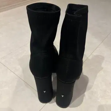 [ 거의 새상품 시착만 한 ] yello 블랙 하이힐 부츠