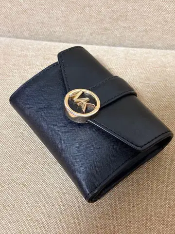 마이클코어스 반지갑