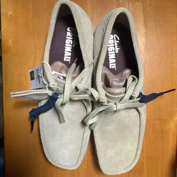 클락스 왈라비 메이플 UK 7