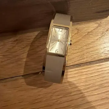 FURLA 뱅글 워치 그레이지