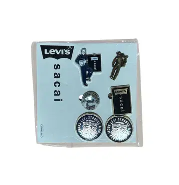 Sacai x Levis 아오야마점 한정판 핀즈 골드