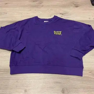 베티 부프 보라색 크롭 트레이닝복