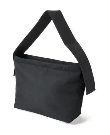 [새상품] 무인양품 굵은 벨트 스퀘어 숄더백