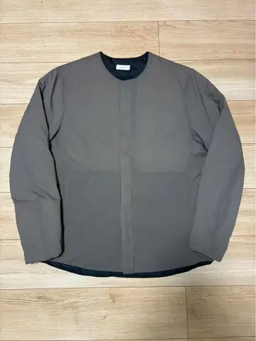 * EN ROUTE united arrows