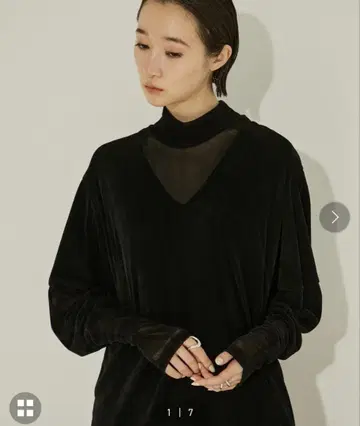 AKIRANAKA 풀오버 12/25까지