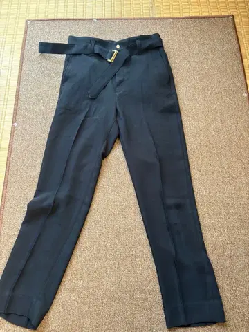 CLLEI 노턱 슬랙스 블랙