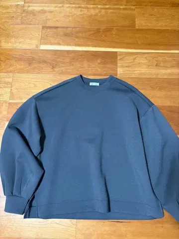 그레이 크루넥 맨투맨