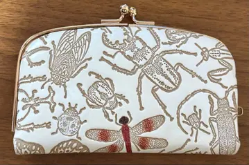 곤충 모티브 가마구치 지갑 문고 가죽 개성적