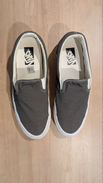 Vans 카키 슬립온 슈즈