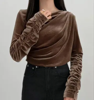 세네아 벨로아 상의 브라운