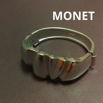 MONET 실버톤 물결 디자인 팔찌