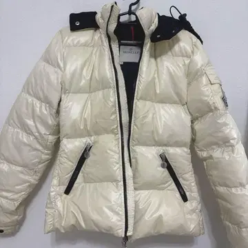 MONCLER 아이보리 다운 자켓 사이즈 1