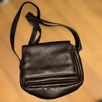 가죽제 브라운 숄더백