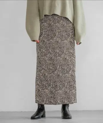 거의 새상품 Apart by 플리츠 이지 타이트 스커트 2 레오파드