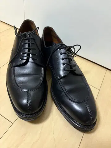 YANKO 블랙 레더 드레스 슈즈