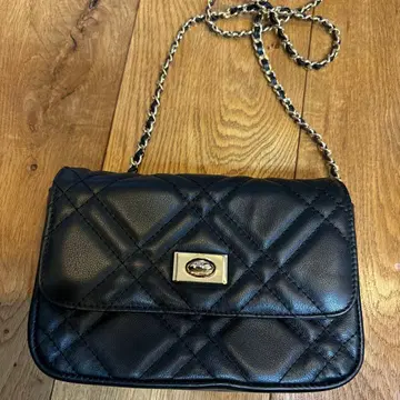 23구 퀼팅 숄더백