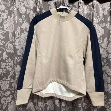 마리 인형 컬러 볼륨 슬리브 풀오버