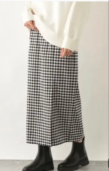 [ 새상품 미사용 ] 글로벌 워크 체크 아이라인 스커트 L