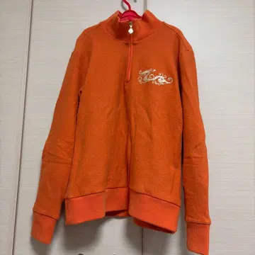 댄스 위드 드래곤의 상의