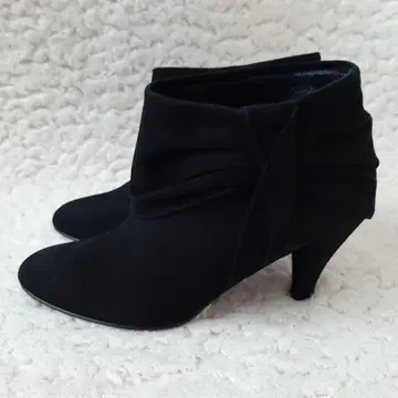 DIANA 숏부츠 부티 스웨이드 블랙 23.5