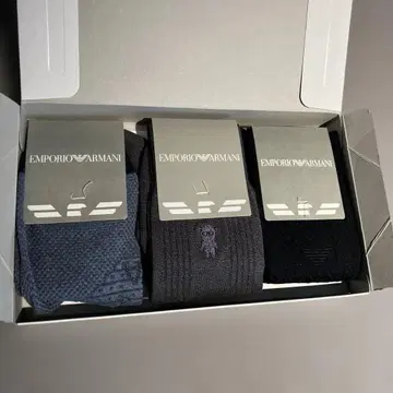 EMPORIO ARMANI 삭스 3세트