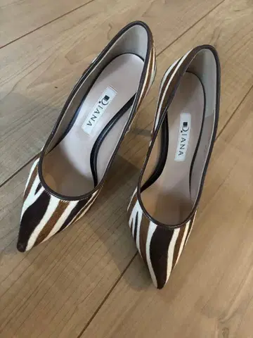 새상품급 Diana 펌프스