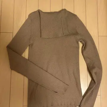 아뉴앙스 실크 캐시미어 블렌드 핏 리브 터틀 니트