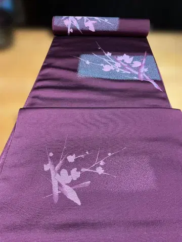 보라색 꽃무늬 기모노 옷감