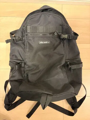 niko and - 블랙 백팩
